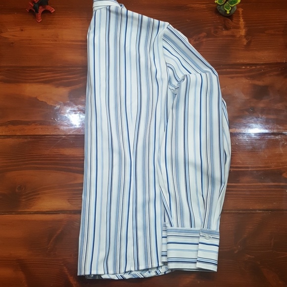 East5th long sleeve shirt. - Picture 2 of 6